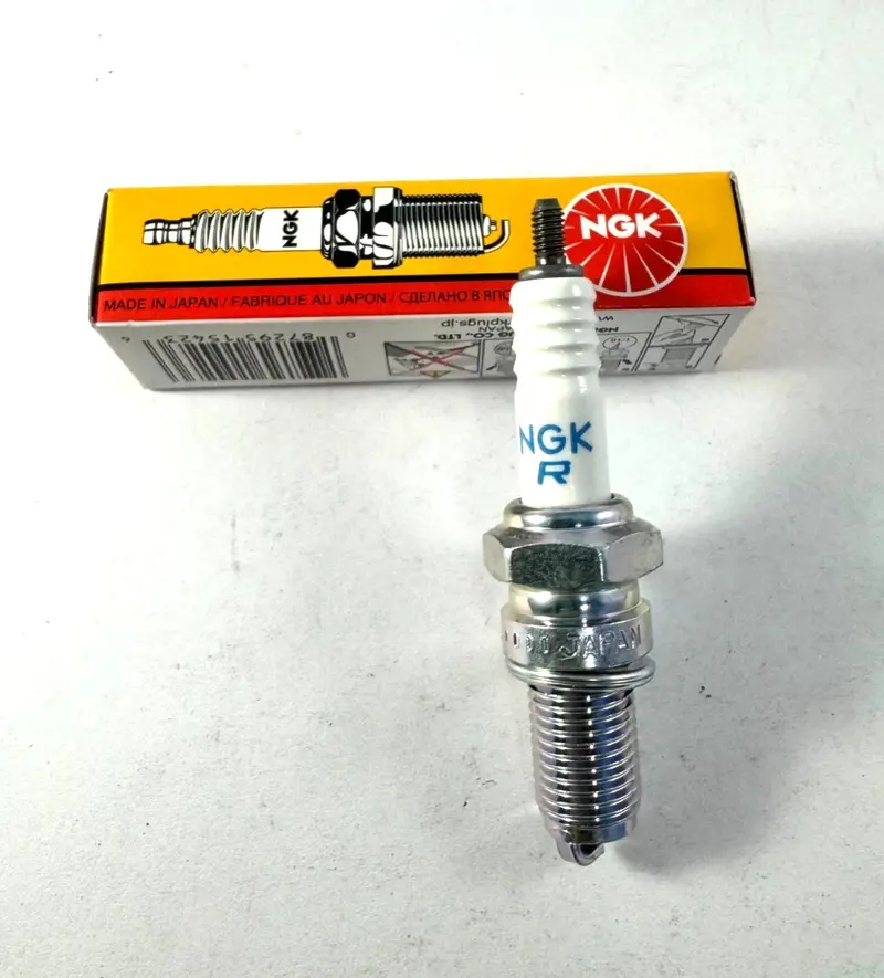 1 X Dr8es Ngk Spark Plug 1
