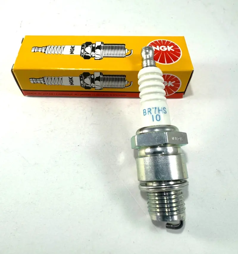 10 X Br7hs-10 Ngk Spark Plug 1