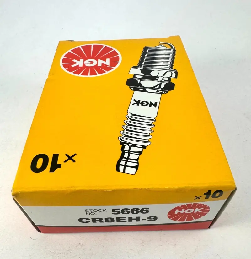 10 X Cr8eh-9 Ngk Spark Plug 2