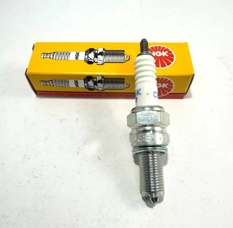 10 X Cr8ek Ngk Spark Plug 1