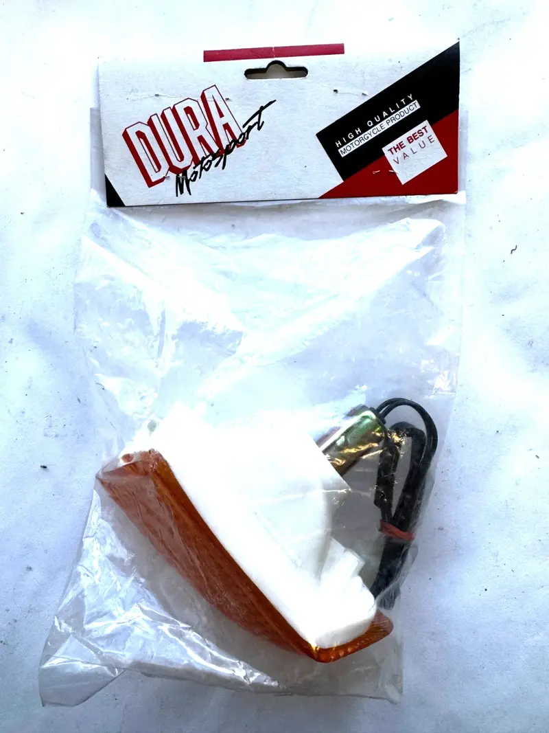 120-I37 Right Rear Indicator Kawasaki Zzr600 1