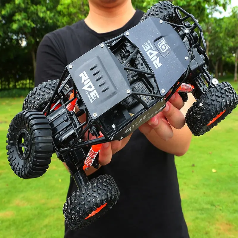 Alloy 2.4G Rc Car 1/16 10Km/H Off-Road Drive Bigfoot Cars Electric Four-Wheel Climbing Double Motors Vehicle Toys Car For Gift 1