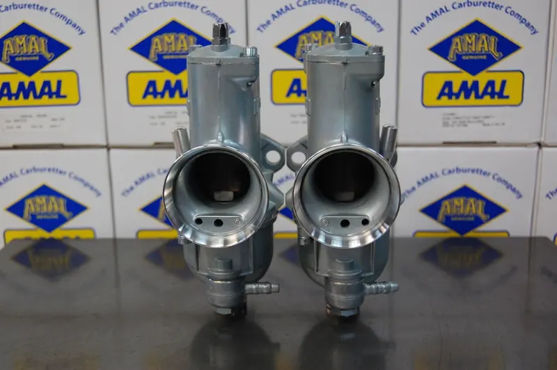 Amal Premier 932 850 Commando Concentric Carburetors 1