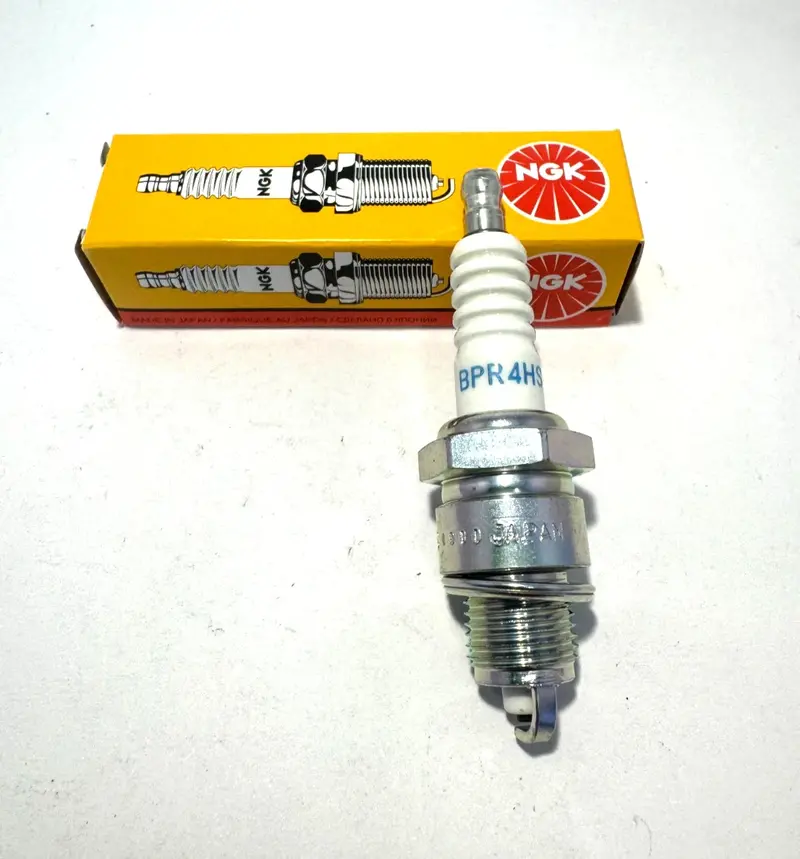 Bpr4hs Ngk Spark Plug (X10) 1