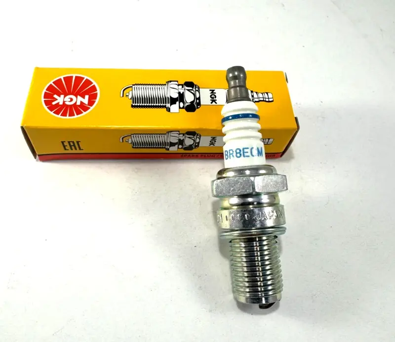 Br8ecm Ngk Spark Plug 1