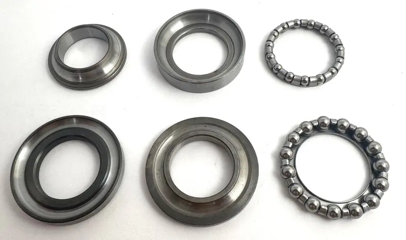 Ds80 Suzuki Steering / Head Stem Bearing Kit 1