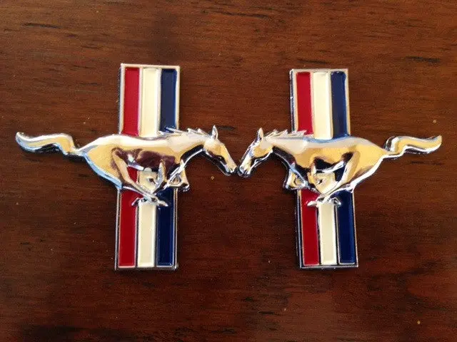 Emblemas Universales Pony Para Mustang 1