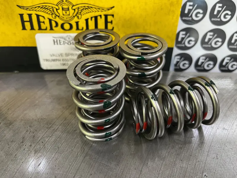 Hepolite Triumph 650/750 Valve Spring Set 1963-Up 1