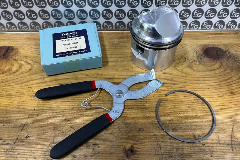 Piston Ring Installer / Expander Tool 1