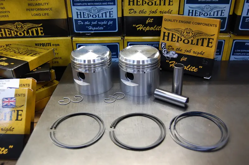 Triumph Hepolite 650 Iron Head 6T T110 Piston And Ring Kit 1
